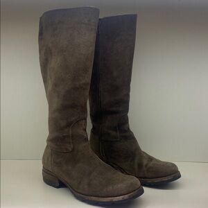 Ugg Broome 5518 brown suede riding tall boots shearling lined women's size US 9